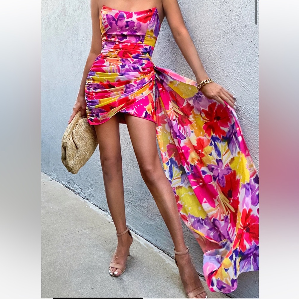 Runaway the label NYRA MINI DRESS - ORANGE FLORAL